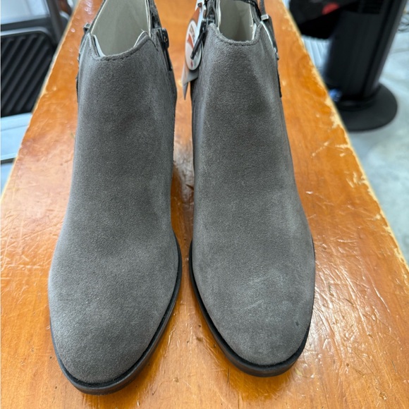 Sonoma Gray Ankle Booties NEW - Picture 1 of 7